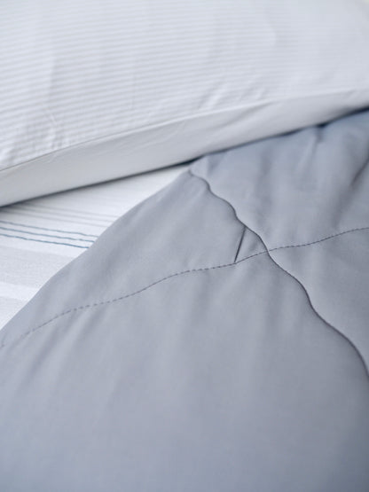 Breezy Sleep - Extra Iced Cooling Blanket, Qmax 0.51 Cooling Comforter Perfect for Hot Sleepers